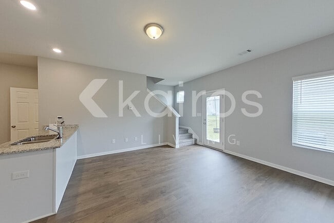 Photo - 151 Dudley Wy