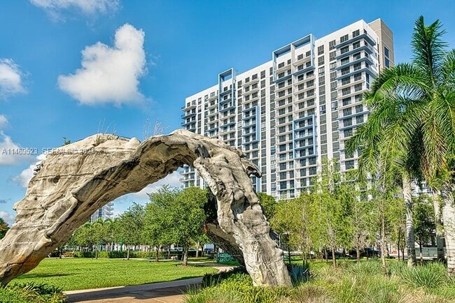 Building Photo - 5350 NW 84th Ave Unit 1514