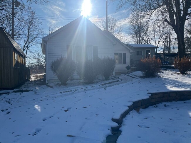 Photo - 3523 Valley St