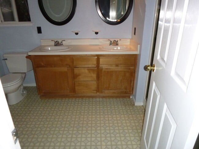 Photo - 600 Bowers Way