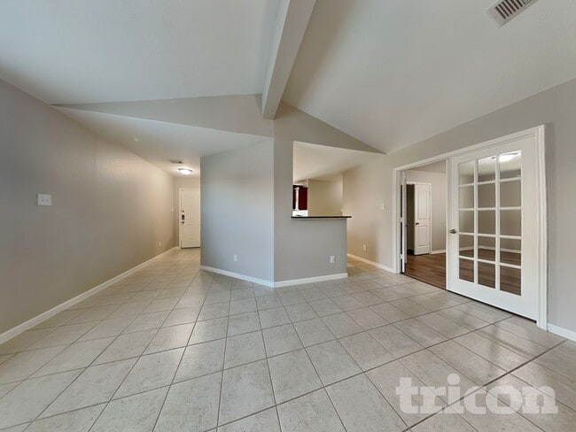 Photo - 417 Palomino Stand Dr