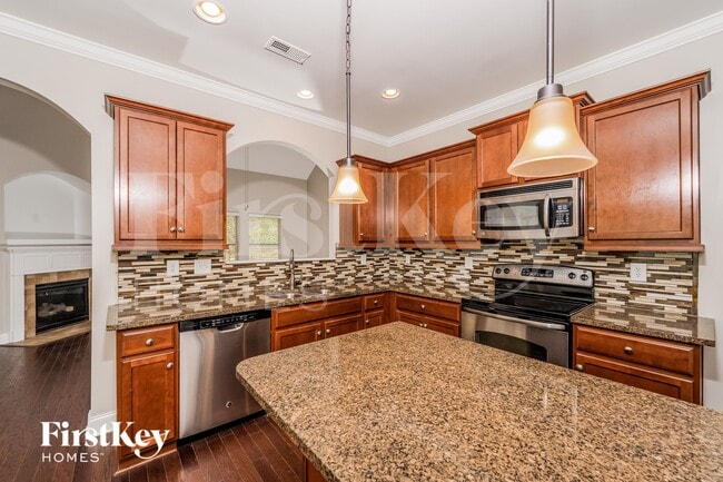 Photo - 506 Blackberry Glenn