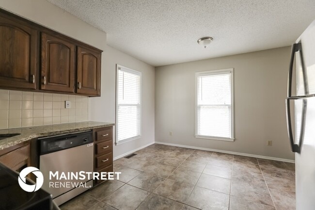 Photo - 1523 NE Westwind Dr