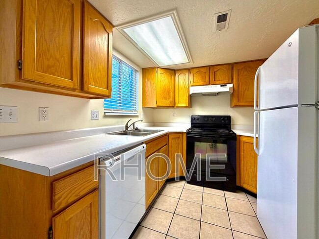 Photo - 326 Fenton Ave