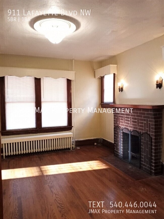 Photo - 911 Lafayette Blvd NW