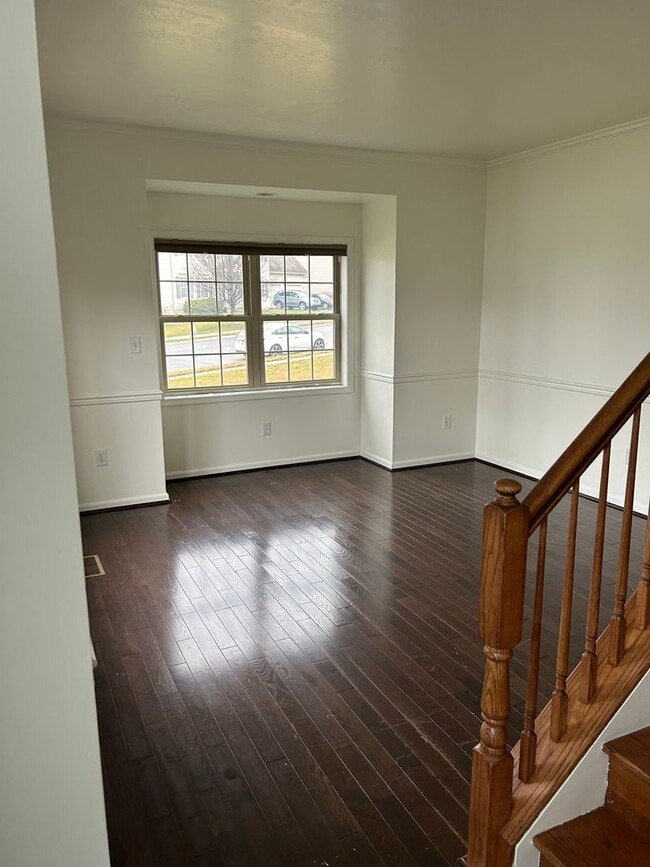 2045 Nena Dr
