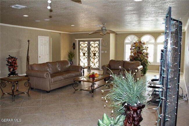 Photo - 7409 Edgemere Blvd