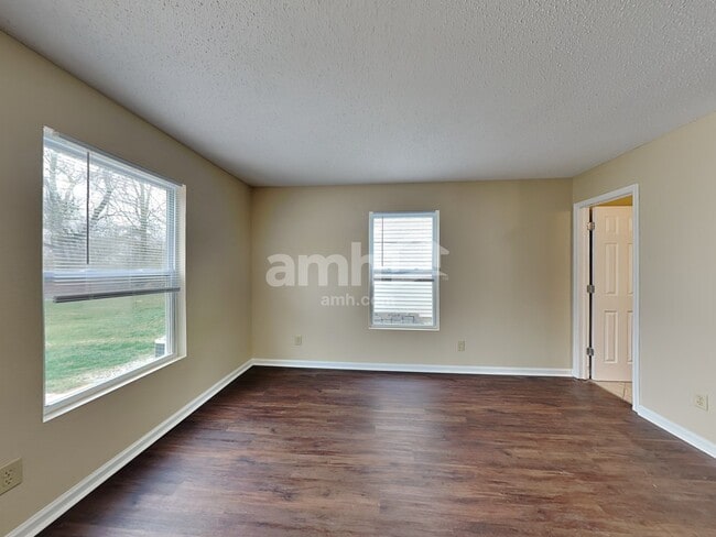 Photo - 933 Balto Dr