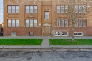 Building Photo - 6235 W Wabansia Ave Unit 2
