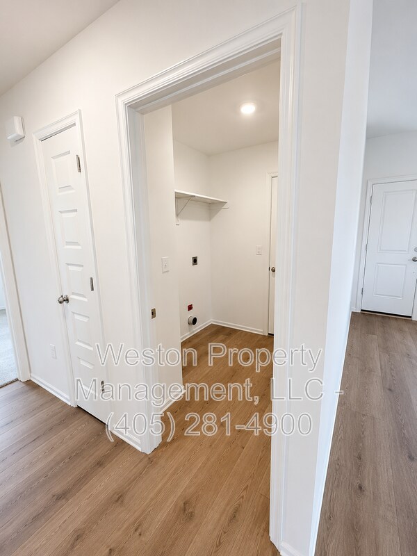 Photo - 16209 Harvester Dr