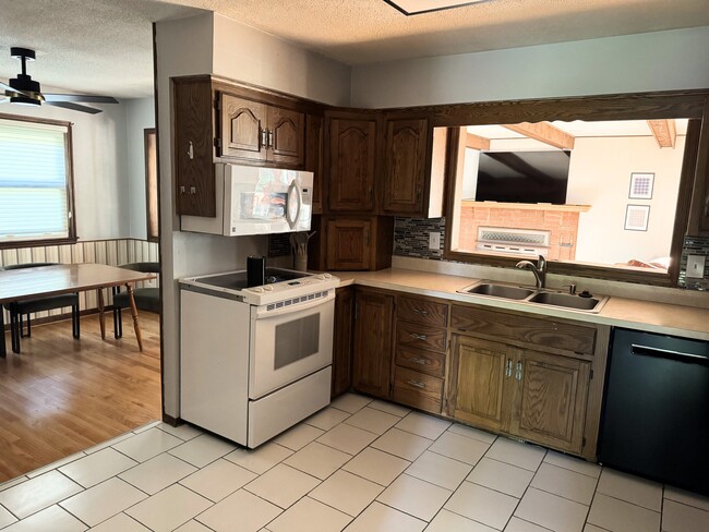 10609 E 79 Terrace