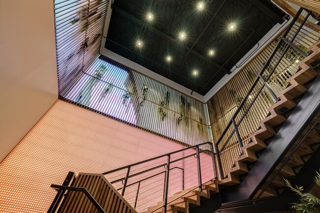 Gravity_Building B_Feature Stairs_2_Web - Horizon West