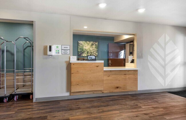 Furnished Studio-Pittsburgh - Cranberry