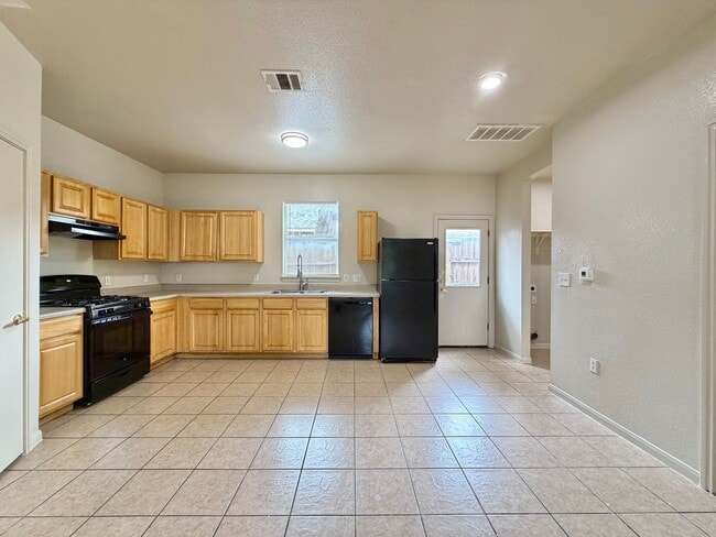 Photo - 7002 Bennett Ave