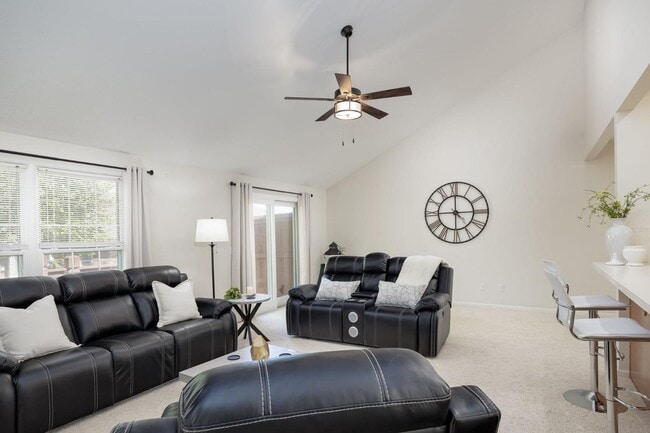 Photo - 2216 Berkshire Dr