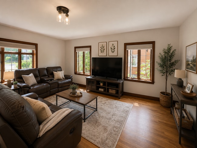 706 S Arnold St Unit 1