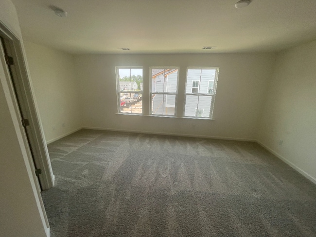 Photo - 440 Trotters Ln