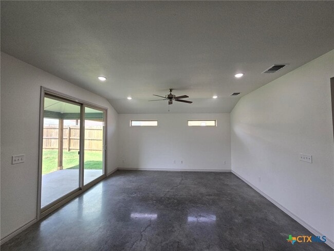 Photo - 818 Freedom Cir