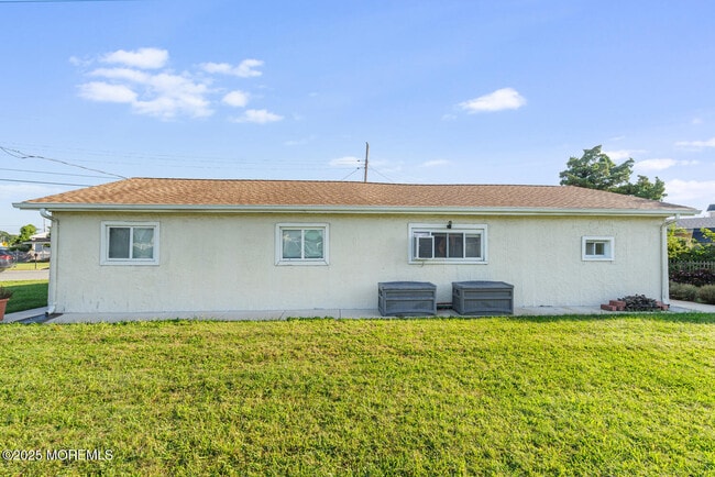 Photo - 102 E Boat Dr