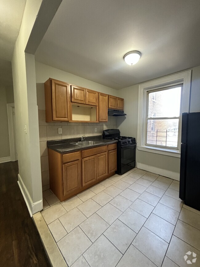 Building Photo - 205 Roseville Ave Unit 32 Rental