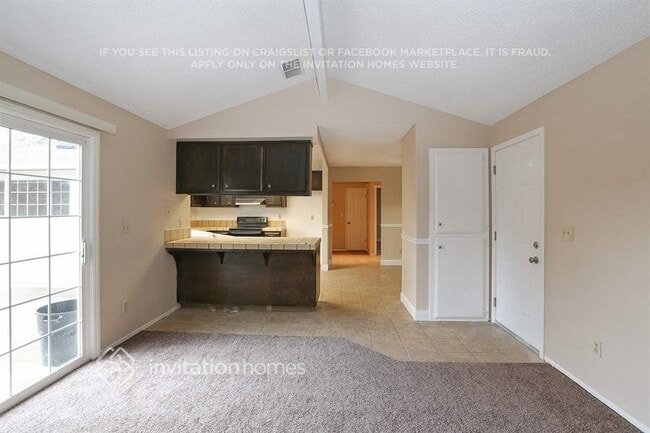 Photo - 962 Almond Dr