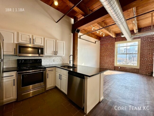 Photo - 202 W 5th St Unit 404