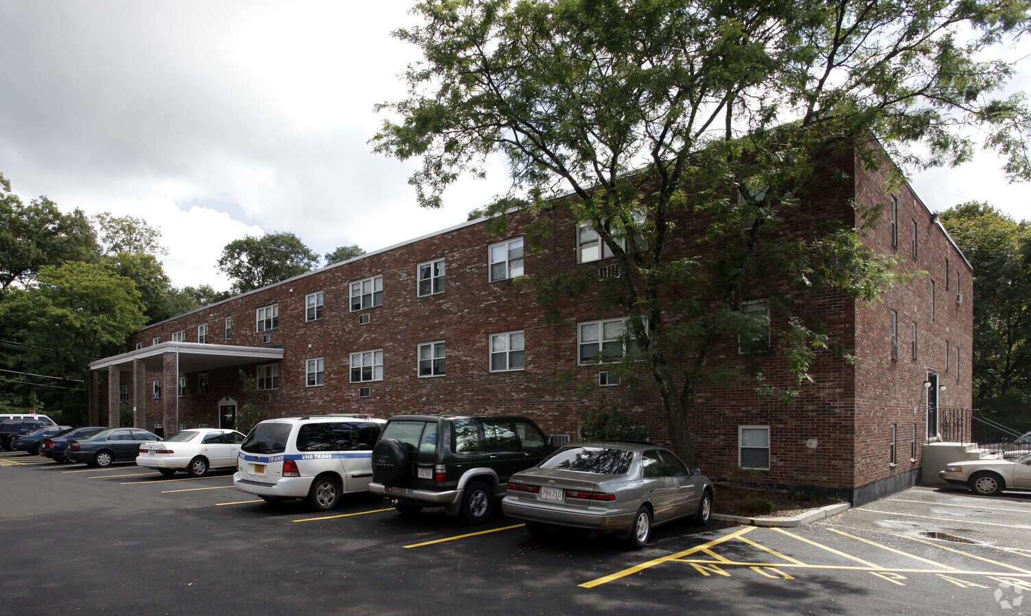 Photo - Highland St Apartments