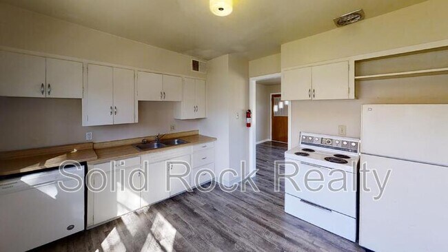 Photo - 1214 Janes Ln