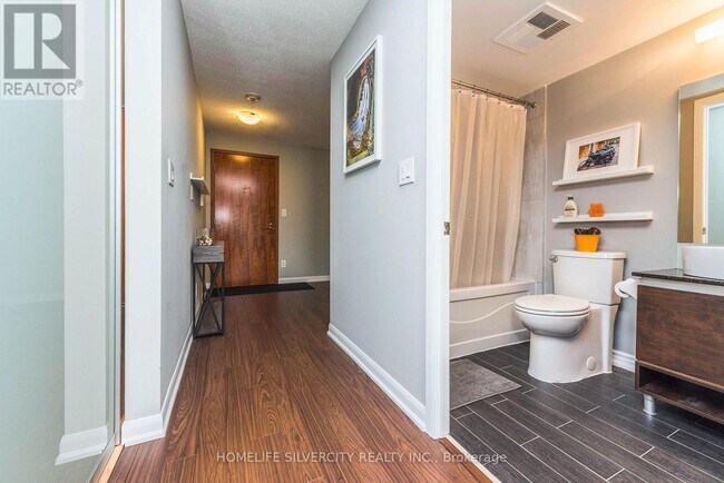 Photo - 205 Frederick St Unit 404