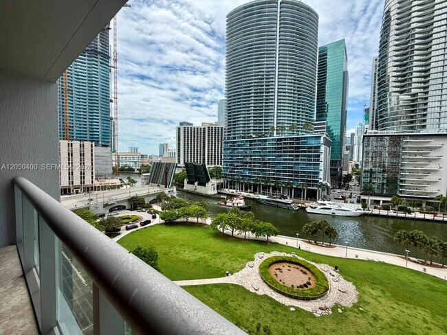 Photo - 475 Brickell Ave Unit 1012