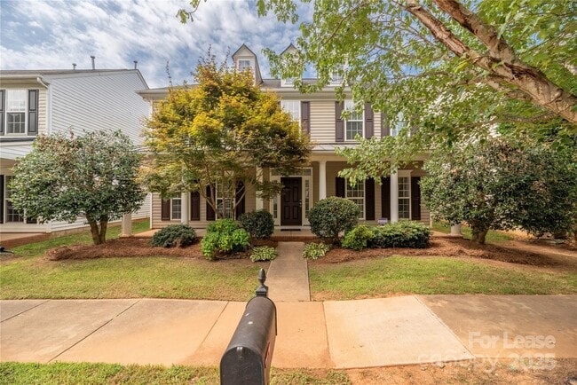 Building Photo - 15519 Troubadour Ln