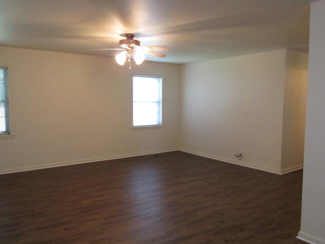 Photo - ***342 SW D Street***