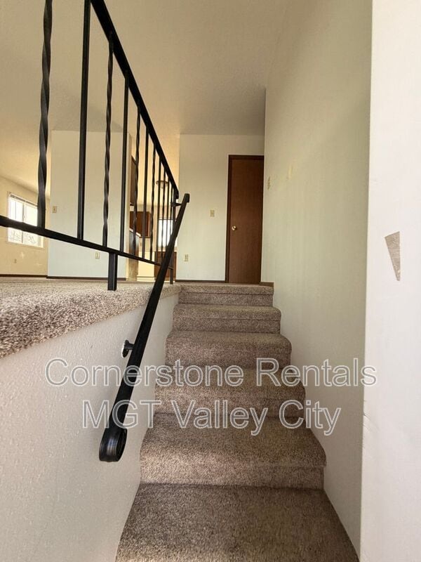 Photo - 1063 5th Ave NW