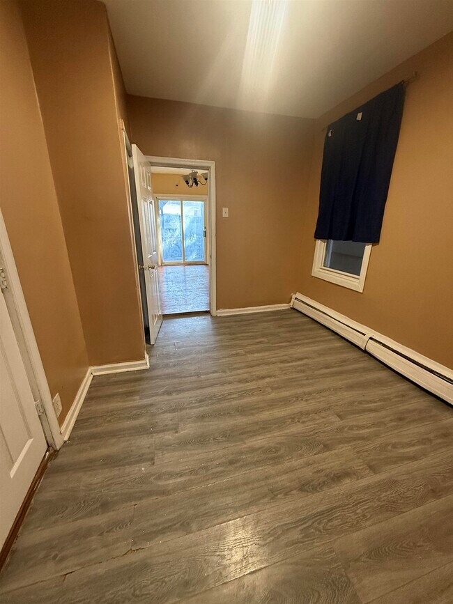 Photo - 290 Ege Ave Unit 1