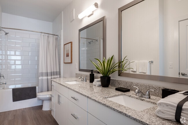 1BR, 1BA - 665SF