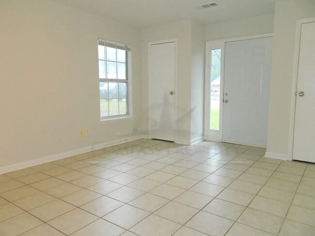 Photo - 541 Timber Ridge Ct
