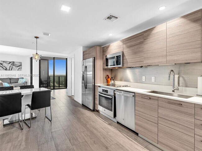 Photo - 121 NE 34th St Unit 3114