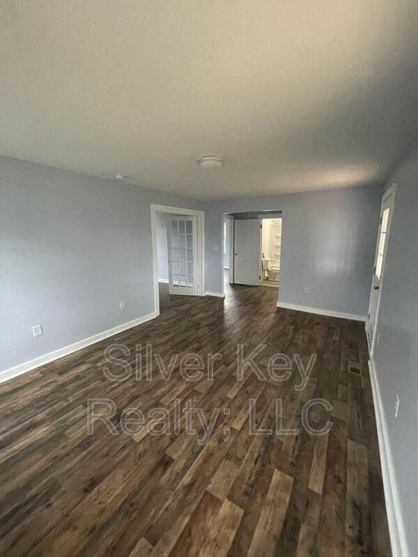 Photo - 920 E Madison Ave