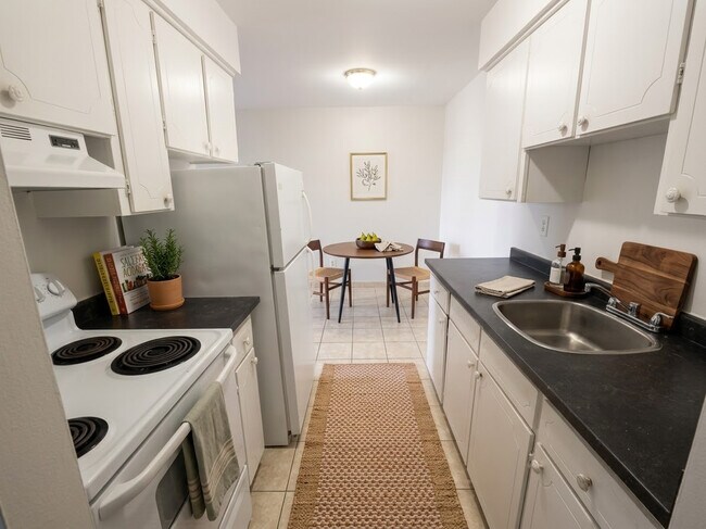 Photo - Seminole Court Apartments
