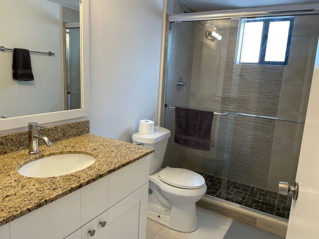 Photo - 1375 SW 6th St Unidad ID1056535P