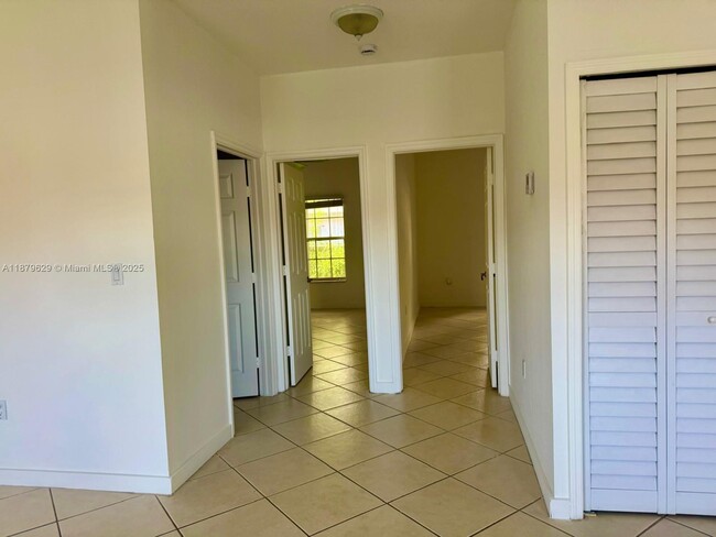 Photo - 3019 SW 23rd St Unit 3019