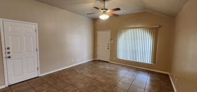 Photo - 3 Bedroom 2 bath Duplex South Killeen VIEWABLE SOON