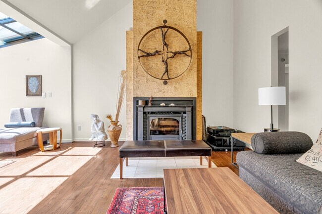 Photo - 481 Clouston Rd Unit SI ID1556350P