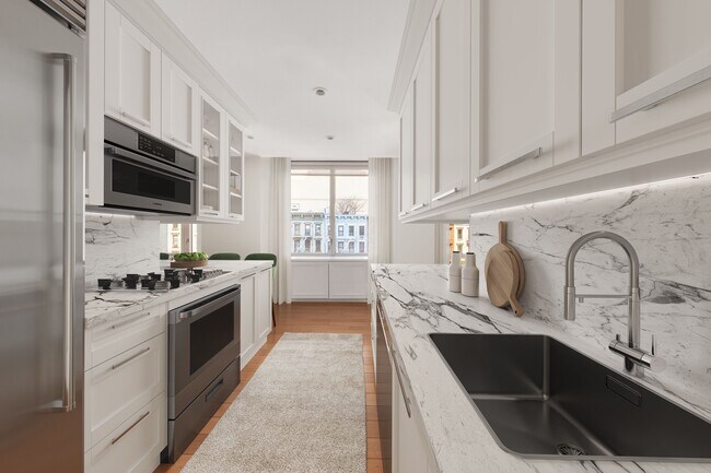 Photo - 401 E 60th St