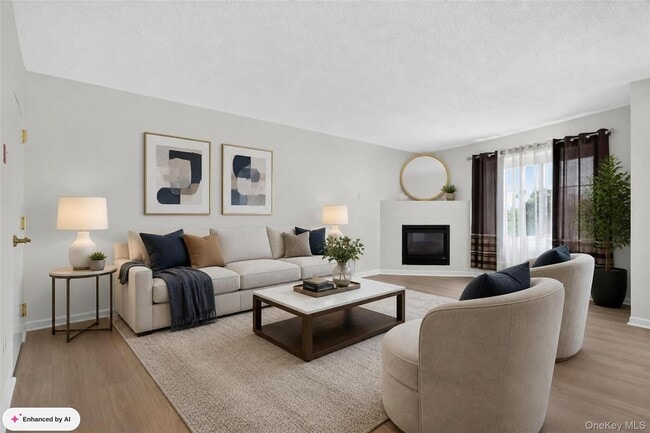 Photo - 242 Maple Ave Unidad 504