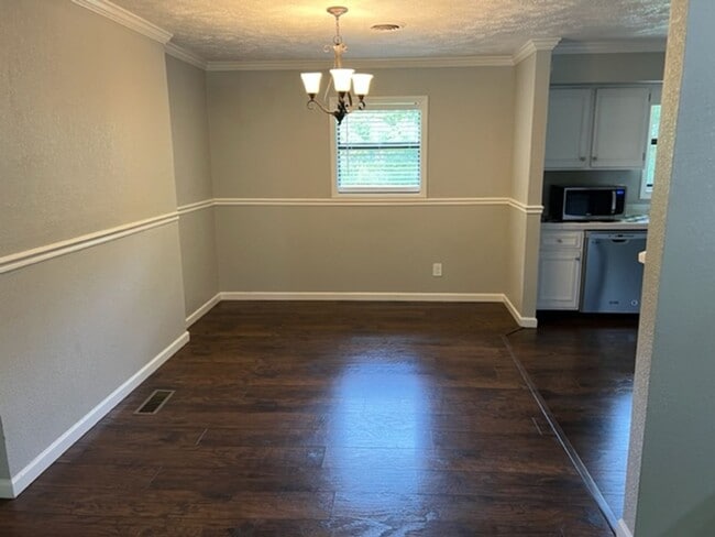 Photo - Maryville 37801 - 3 bedroom 2 bath (Upstairs Only) home - Contact Troy Adams (865) 233-6949