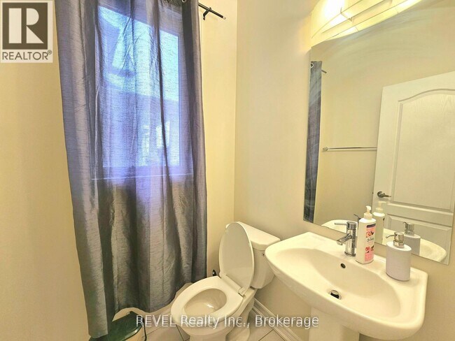 Photo - 16 Concord Dr