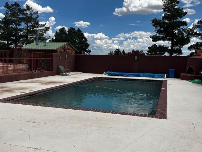 Photo - Unfurnished, 1-year long-term rental