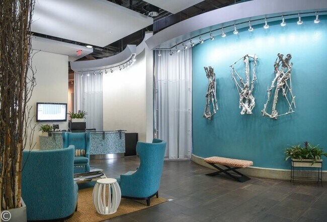 Photo - 361 17th St NW Unidad 1016