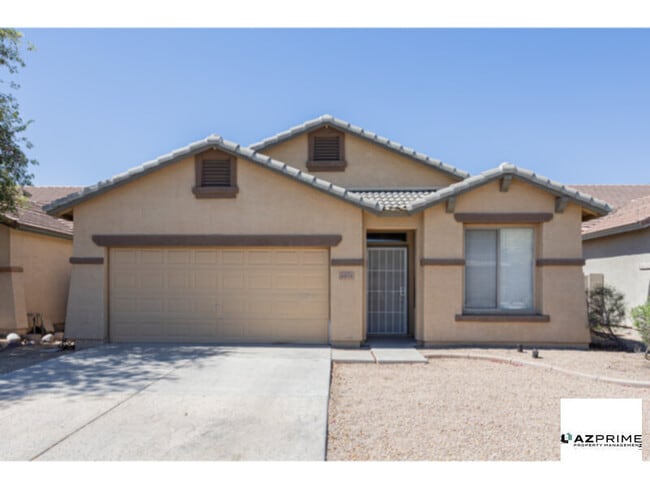 Photo - Experience Relaxed Phoenix Living In This Well-Appointed 4/2 Rental That Perfectly Balances Comfort,